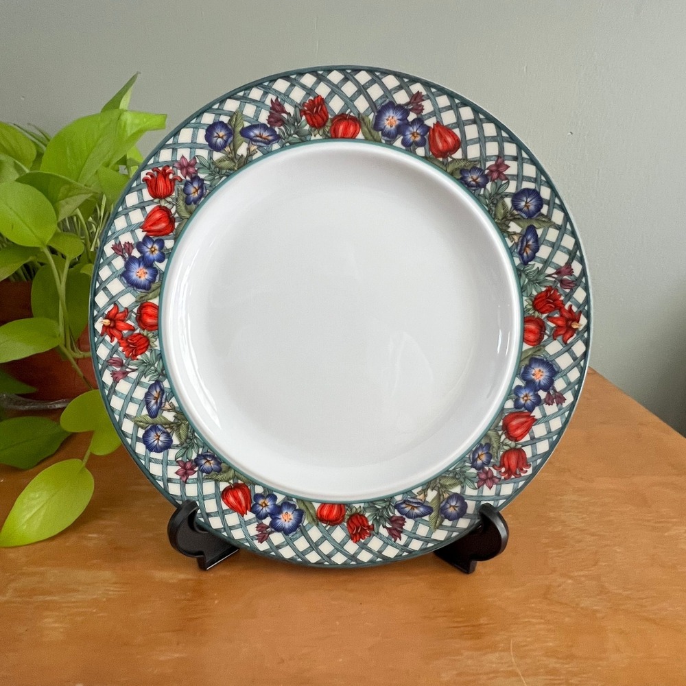 Dansk Nordic Garden Dinner Plate 11" Porcelain Lattice Ribbon Floral Replacement